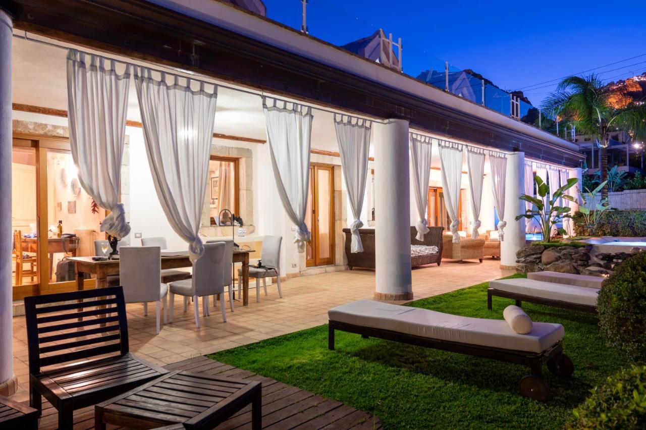 Luxury Taorum Villa With Spectacular Sea Views In تاورمينا المظهر الخارجي الصورة
