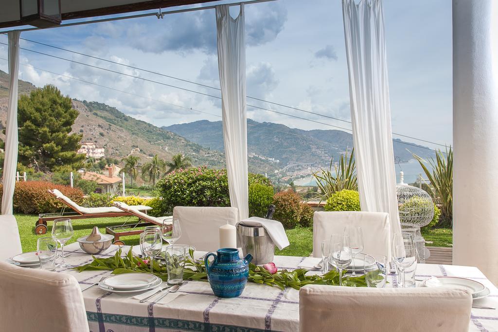 Luxury Taorum Villa With Spectacular Sea Views In تاورمينا المظهر الخارجي الصورة