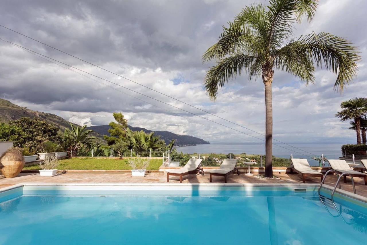 Luxury Taorum Villa With Spectacular Sea Views In تاورمينا المظهر الخارجي الصورة